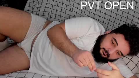 Snapshot of _alan_bear_ chatting on March 6, 1:24 pm Alan online show from March 6, 1:24 pm