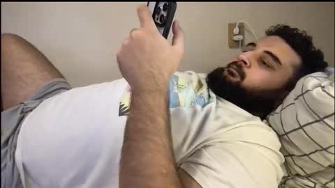 Snapshot of _alan_bear_ chatting on October 7, 8:11 am Alan online show from October 7, 8:11 am