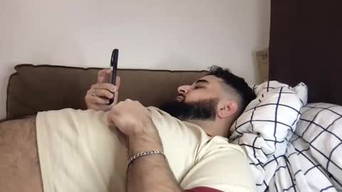 Snapshot of _alan_bear_ chatting on December 3, 5:55 pm Alan online show from December 3, 5:55 pm