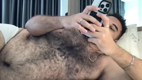 Snapshot of _alan_bear_ chatting on December 22, 8:22 am Alan online show from December 22, 8:22 am