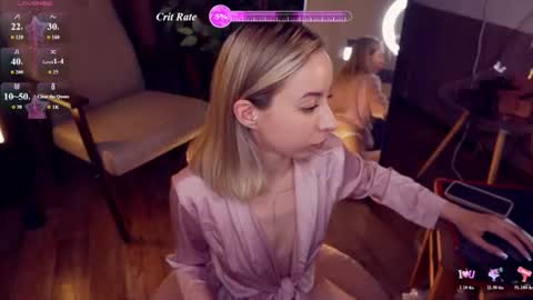 Snapshot of _alexa_gold_ chatting on July 14, 11:05 am _alexa_gold_ online show from July 14, 11:05 am
