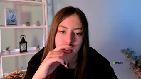 _alice_smith__ online show from October 19, 8:59 am