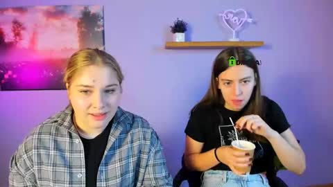 _alice_smith__ online show from October 21, 8:37 am