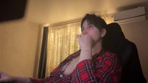 Snapshot of _alicebliss chatting on January 31, 9:02 pm Alice online show from January 31, 9:02 pm