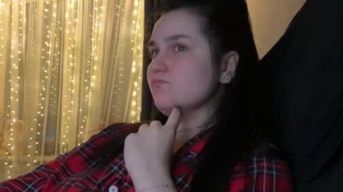 Snapshot of _alicebliss chatting on February 1, 7:45 pm Alice online show from February 1, 7:45 pm