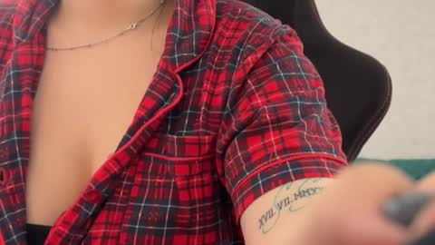 Snapshot of _alicebliss chatting on February 8, 12:41 pm Alice online show from February 8, 12:41 pm