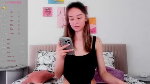 Alice online show from April 21, 8:42 am