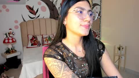 Snapshot of _allondra_ chatting on December 6, 6:37 am Allondra online show from December 6, 6:37 am