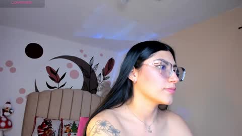 Snapshot of _allondra_ chatting on December 7, 2:09 am Allondra online show from December 7, 2:09 am