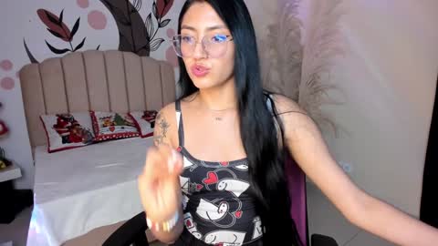 Snapshot of _allondra_ chatting on December 19, 1:18 am Allondra online show from December 19, 1:18 am