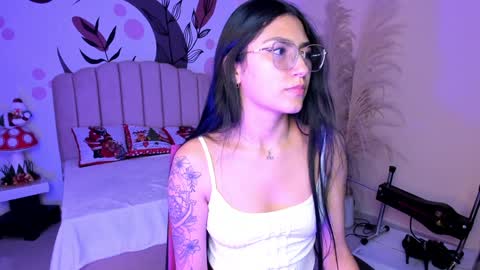 Snapshot of _allondra_ chatting on December 23, 11:39 pm Allondra online show from December 23, 11:39 pm