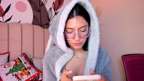 Snapshot of _allondra_ chatting on January 7, 2:53 am Allondra online show from January 7, 2:53 am