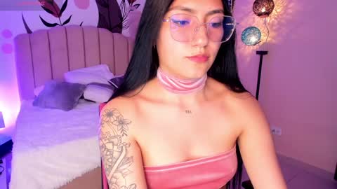 Snapshot of _allondra_ chatting on February 6, 12:22 am Allondra online show from February 6, 12:22 am