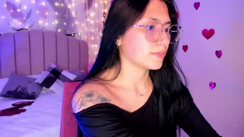 Snapshot of _allondra_ chatting on February 8, 5:18 am Allondra online show from February 8, 5:18 am