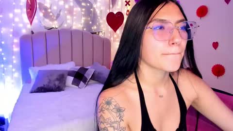 Snapshot of _allondra_ chatting on February 12, 5:26 am Allondra online show from February 12, 5:26 am