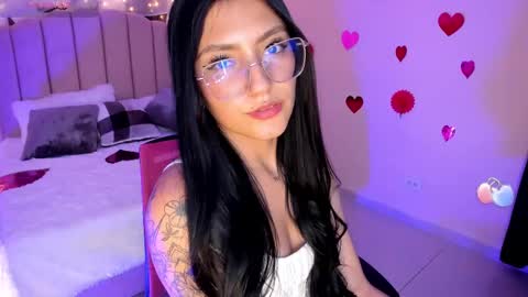 Snapshot of _allondra_ chatting on February 14, 3:43 am Allondra online show from February 14, 3:43 am