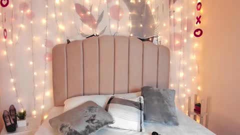 Snapshot of _allondra_ chatting on February 25, 3:49 pm Allondra online show from February 25, 3:49 pm