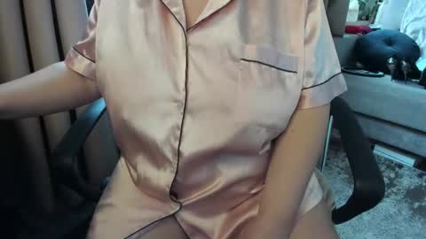 lisa online show from March 28, 9:20 am