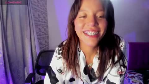 AMELIA  online show from April 23, 5:08 am