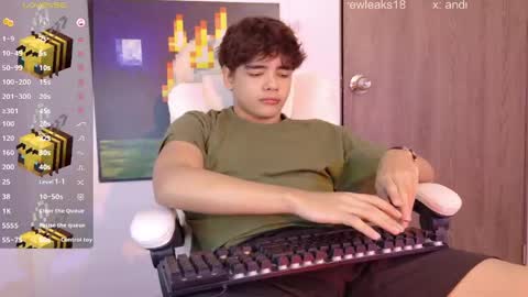 Snapshot of _an_drew18 chatting on June 5, 3:40 pm _an_drew18 online show from June 5, 3:40 pm