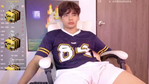 Snapshot of _an_drew18 chatting on June 6, 2:55 pm _an_drew18 online show from June 6, 2:55 pm