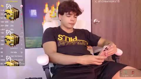 Snapshot of _an_drew18 chatting on July 6, 3:58 pm _an_drew18 online show from July 6, 3:58 pm