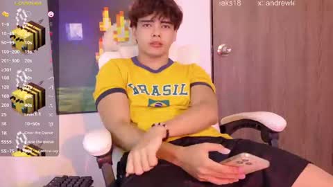 Snapshot of _an_drew18 chatting on July 12, 1:24 pm _an_drew18 online show from July 12, 1:24 pm