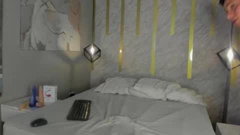 Andrew online show from December 28, 7:11 pm