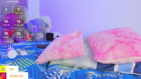 Snapshot of _anette chatting on September 10, 10:10 pm Anette online show from September 10, 10:10 pm