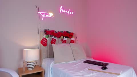 ngela  online show from December 24, 5:44 pm