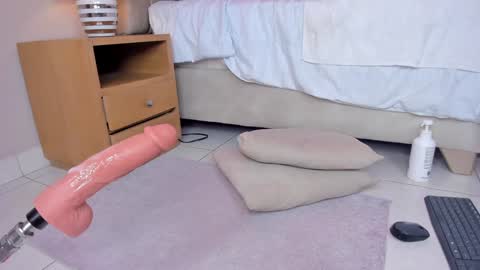 ngela  online show from January 30, 2:47 pm