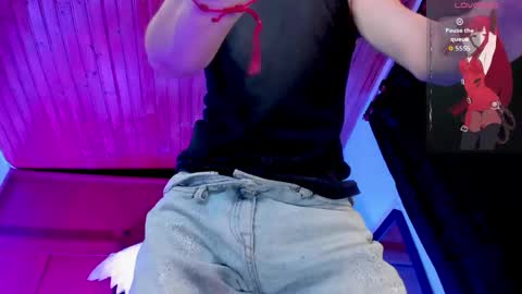 Snapshot of _angell_dustt_star chatting on June 6, 11:09 pm Angell Dustt online show from June 6, 11:09 pm