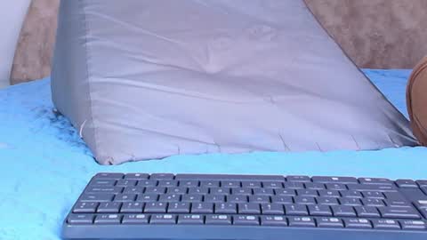 Snapshot of _aniisha_ chatting on June 27, 7:19 pm Any online show from June 27, 7:19 pm