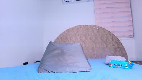 Snapshot of _aniisha_ chatting on July 24, 7:12 pm Any online show from July 24, 7:12 pm