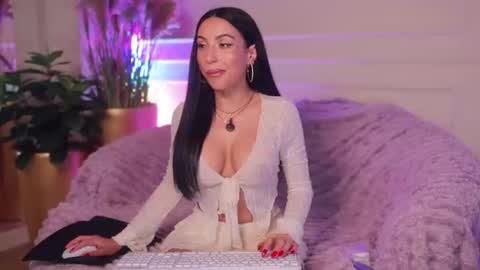 Snapshot of _anna_bloom chatting on July 7, 7:18 pm Anna online show from July 7, 7:18 pm