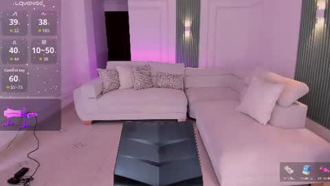 Snapshot of _anna_parker_ chatting on June 13, 7:23 pm Ana online show from June 13, 7:23 pm