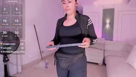 Snapshot of _anna_parker_ chatting on June 14, 2:24 am Ana online show from June 14, 2:24 am