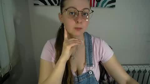 Snapshot of _annabelle_lee chatting on May 26, 6:31 am Anna online show from May 26, 6:31 am