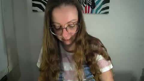 Snapshot of _annabelle_lee chatting on June 18, 6:46 am Anna online show from June 18, 6:46 am