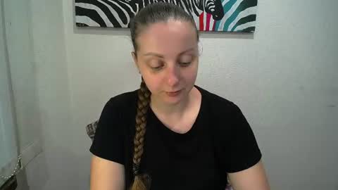 Snapshot of _annabelle_lee chatting on June 25, 6:18 am Anna online show from June 25, 6:18 am