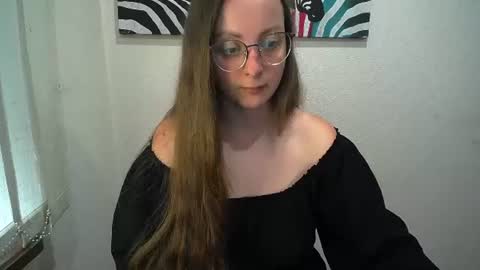 Snapshot of _annabelle_lee chatting on July 31, 6:46 am Anna online show from July 31, 6:46 am