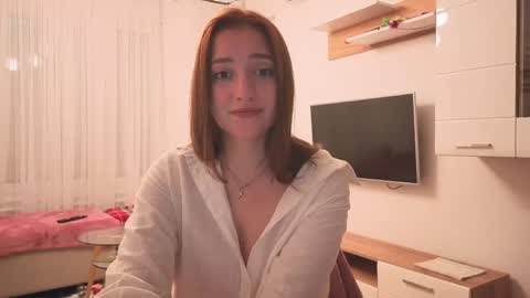 Snapshot of _annieone chatting on April 22, 11:45 am Anna online show from April 22, 11:45 am