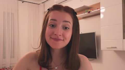 Snapshot of _annieone chatting on April 23, 2:08 pm Anna online show from April 23, 2:08 pm