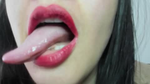 antonia online show from February 9, 2:54 pm