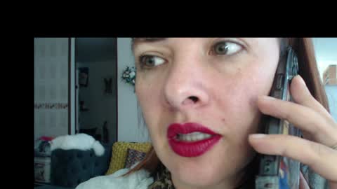 Snapshot of _antomouth_paradise chatting on April 29, 2:54 pm antonia online show from April 29, 2:54 pm