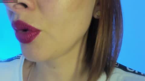 Snapshot of _antomouth_paradise chatting on May 3, 3:51 pm antonia online show from May 3, 3:51 pm