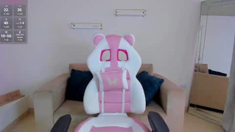    online show from March 26, 12:11 pm