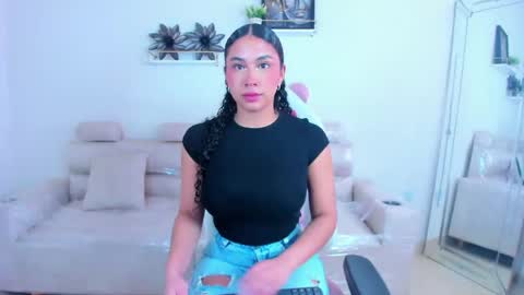 Snapshot of _april_smith_ chatting on April 22, 12:28 pm online show from April 22, 12:28 pm