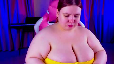 _ariaakashi_ online show from May 26, 4:19 am