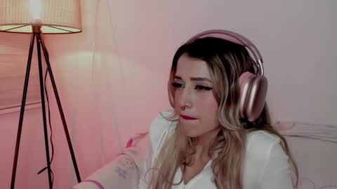 Aria online show from January 16, 5:00 am